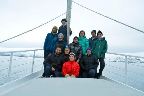 04-04-24_Scientists_team_and_Australis_crew_from_Ocean_Expeditions_Research_Support_Vessel_Australis.jpg - International team of scientists determine further spread of HPAI in the Antarctic Peninsula region